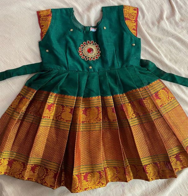 Banahatti Frock, Banahatti Girls Frock, Banahatti Frock Collection, Banahatti Traditional Frock, Banahatti Frock Designs, Banahatti Party Frock, Banahatti Frock for Kids, Banahatti Ethnic Frock, Banahatti Frock Online, Banahatti Frock for Festivals,