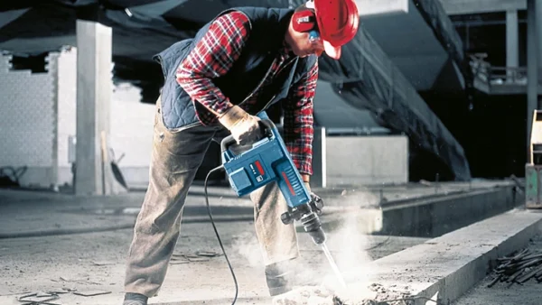 Bosch GSH 11 E Promo Professional Demolition Hammer