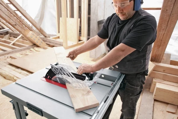 Bosch GTS 10 J Professional Table Saw