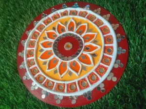 Lippan Art Rangoli Designs, Round Rangoli Patterns, Single Piece Rangoli Decor, Mirror Work Rangoli Ideas, Indian Traditional Rangoli, Festive Home Decor, Diwali Decoration Ideas, Handcrafted Rangoli Art, Unique Rangoli Designs, Decorative Mirror Rangoli,