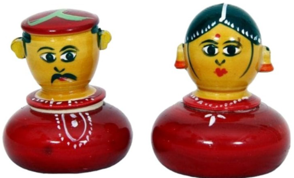 Royal Kum-Kum Pots, Raja Rani Wooden Pots, Traditional Kum-Kum Containers, Handcrafted Wooden Pots, Ritual Accessories, Sacred Ceremony Pots, Indian Wedding Essentials, Kum-Kum Storage Containers, Religious Artifacts, Decorative Pots,