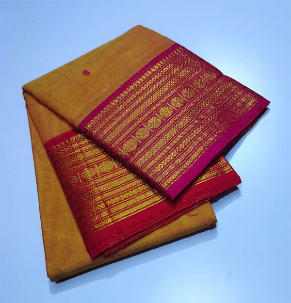 Kanchi Cotton hand woven putta saree