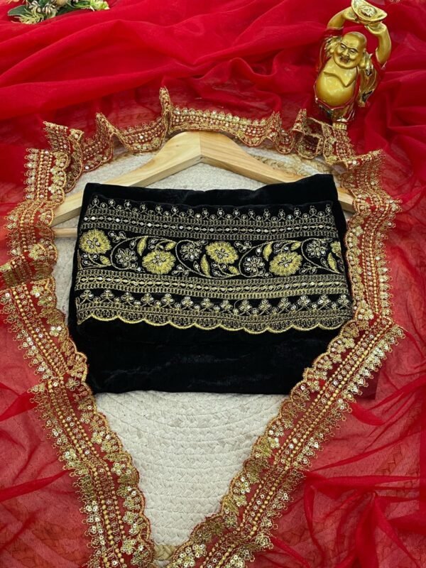 Golden Twill Net Saree, With blouse piece