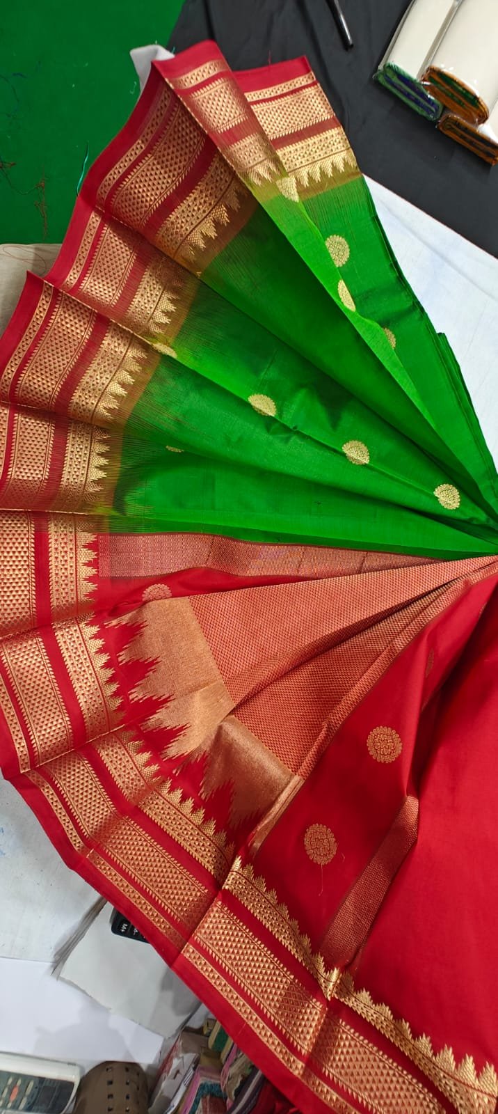 Phaitni Silk Sari