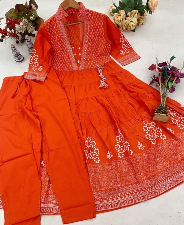 Anarkali kurta set with saganeri print
