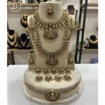 Pretty Traditional South Indian Bridal Jewellery Set JH6580