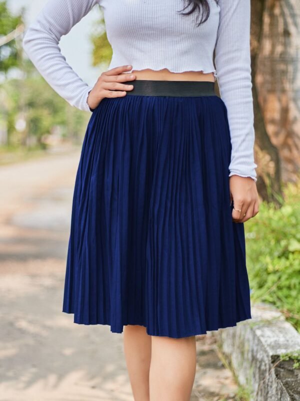 Stylish Pleated Skirt for Women - Elegant Design with Flattering Fit, Perfect for Any Occasion